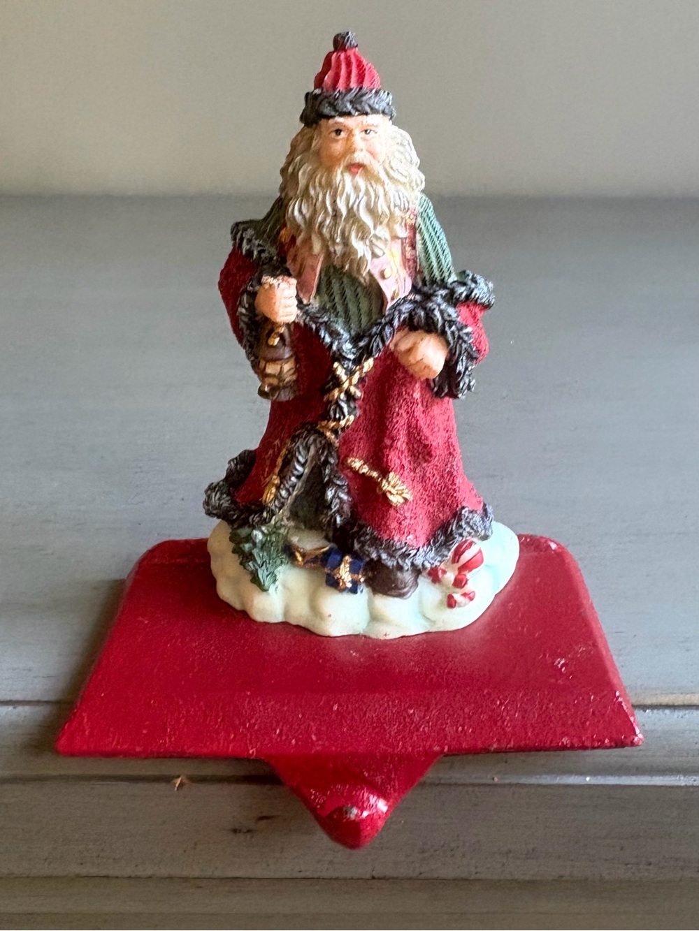 VTG 90s Cedar Creek Collection Stocking Hanger Set Santa Cast Iron Kirkland's - Picture 4 of 10